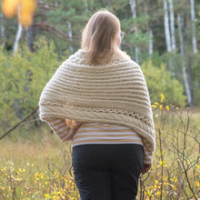 Lataa kuva Galleria-katseluun, Neuleohje – Pyhä-Häkki poncho